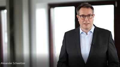 Portraitbild Alexander Schweitzer