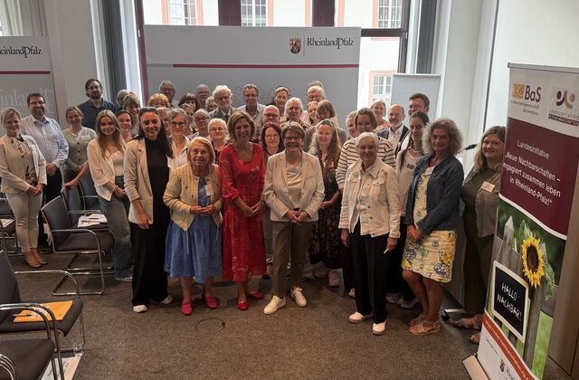 Gruppenbild mit Ministerin