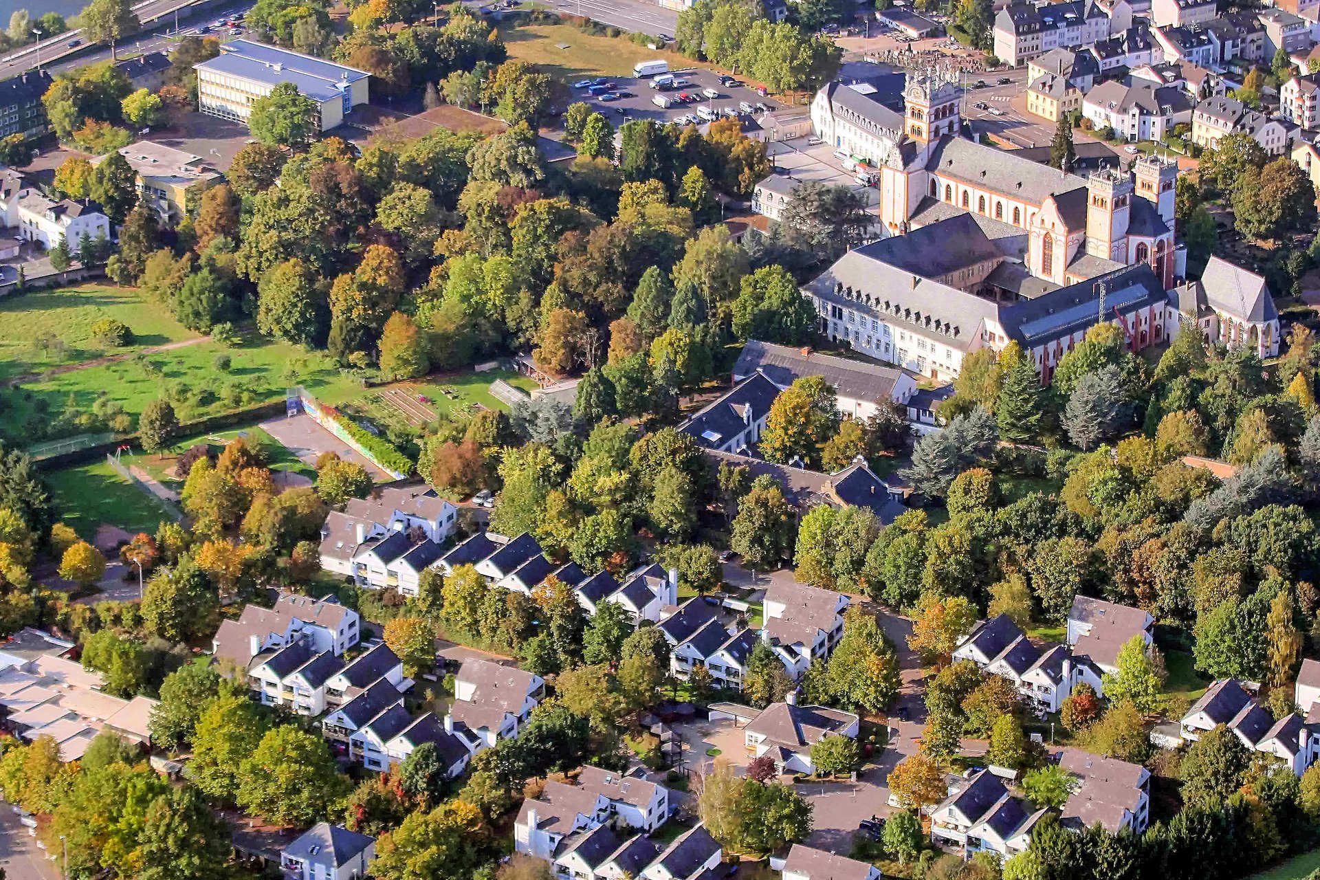 Projekt des Monats September: Das tolerante, nachbarschaflich geprägte (Schammat)Dorf in der Stadt