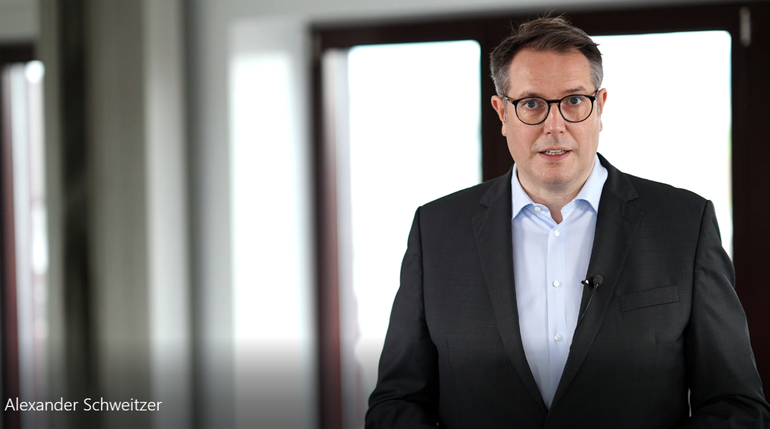 Portraitbild Alexander Schweitzer